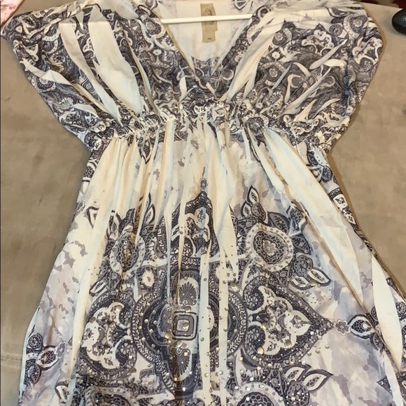 Super cute flowy dress - Picture 1 of 3